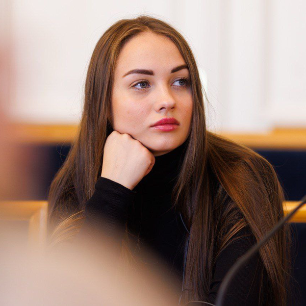 Шанси на освіту, працевлаштування та гідне життя для ромських жінок